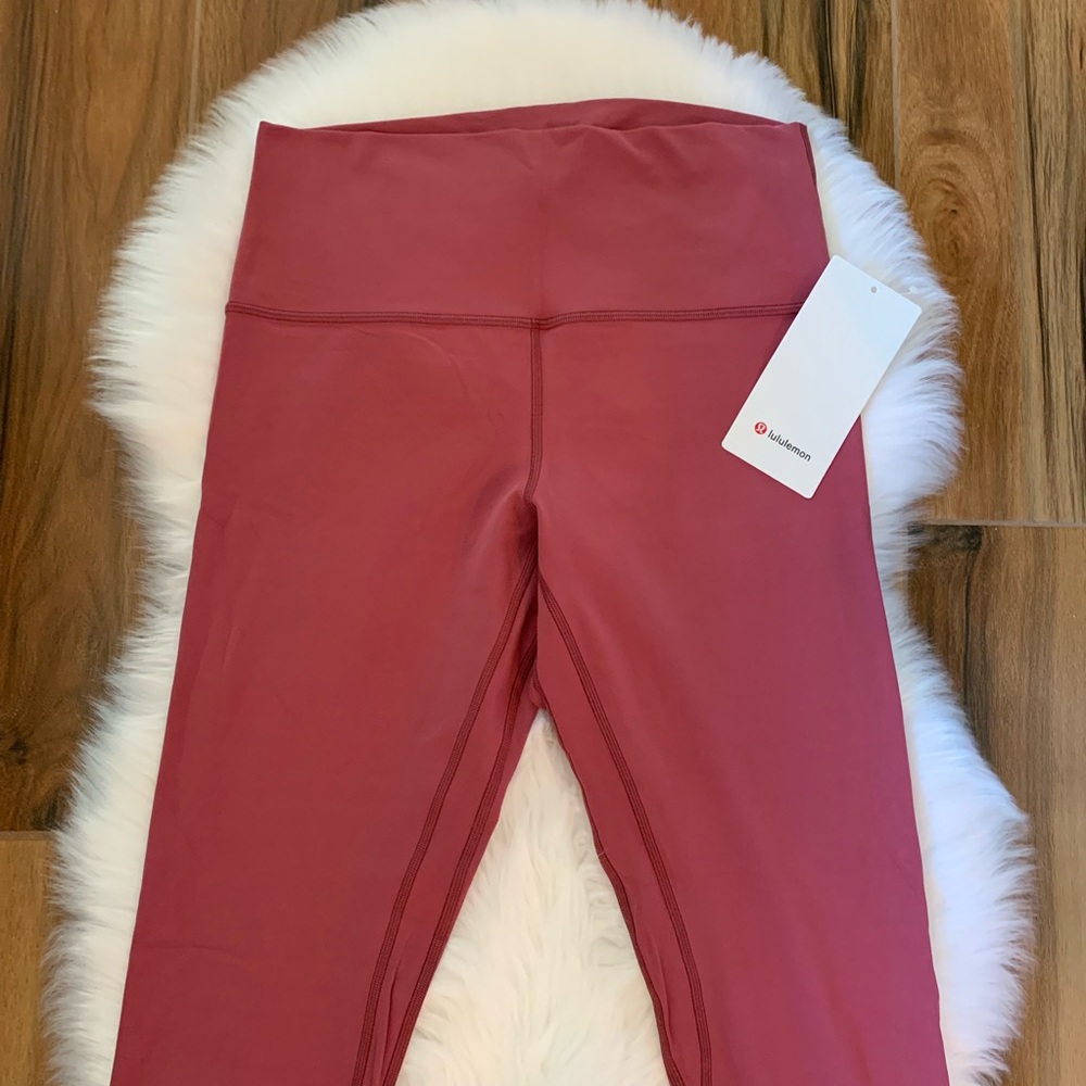 Align crop misty merlot MYMT lululemon nulu - Picture 2 of 8